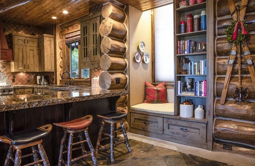 Salt Lake Mountain Resorts Cabin | Limber Pine Lodge by Cottonwood Lodging