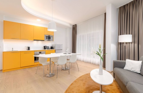 Graz City Centre Apartment | Limehome Graz - Argos by Zaha Hadid