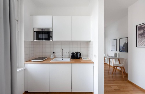 Zentrum-Ost Apartment | limehome Leipzig Brandenburgerstr. | 1-BR Suite L
