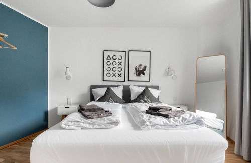 Zentrum-West Apartment | limehome Leipzig Jahnallee | 1-BR Suite + balcony