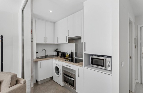 Barrio de La Latina Apartment | Limehome Madrid Calle de la Paloma