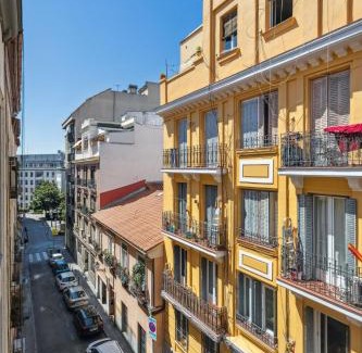 Barrio de La Latina Apartment | Limehome Madrid Calle de la Paloma