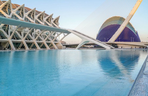 Ciutat de les Arts i les Ciencies Apartment | Limehome Valencia Carrer d’Antonio Ferrandis
