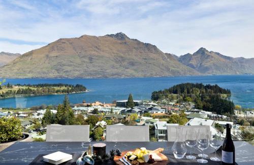 Queenstown City Centre House | Limerick Home