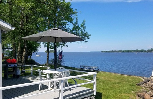 South Hero Cottage | Limited 2024 Rentals: Private beach, dock & clean bay!