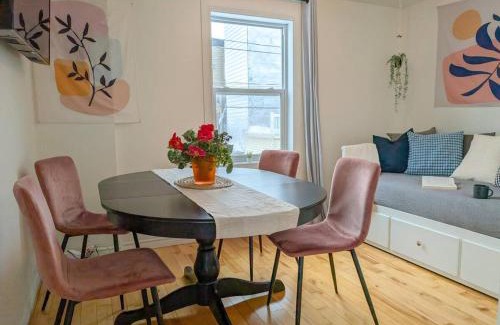 Vieux-Limoilou Apartment | Limoilou Trendy 4 pers AC Near Downtown