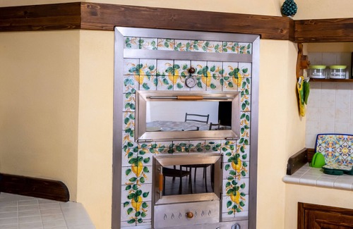 Rosolini Apartment | Limone Scirocco Holiday House with Heated Pool