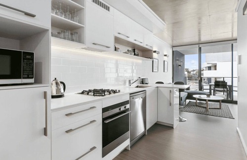 Kangaroo Point Apartment | Linc Apartments Riverside Abode