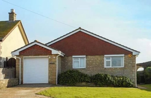 West Bexington Cottage | LINDEN LEA, family friendly, luxury holiday cottage in West Bexington