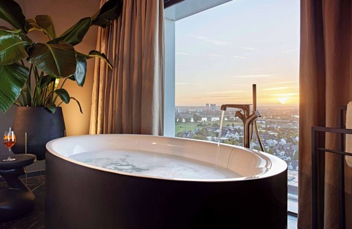 Loerick Hotel | Lindner Hotel Dusseldorf Seestern, part of JdV by Hyatt