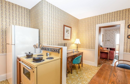 Galena Hotel | Linen&Stone Inn, 8 Bed 8 Bath, Charming, Historic, 1.5 Blocks to Main St.
