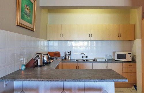 Gordons Bay Central Apartment | Linga Longa - Harbour/full seaview