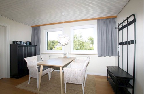 Wrixum Apartment | Linge 4, Whg. 2, Nordliv - Apartment Nordliv in a detached two-family house,