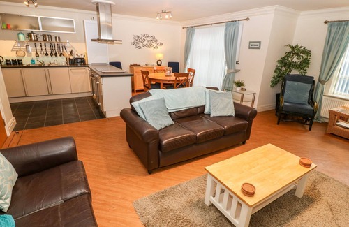 Edern Cottage | Linksway