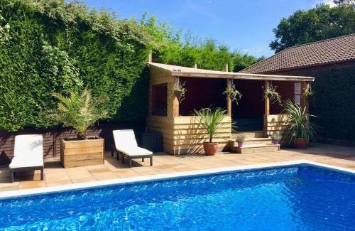 Fitzhead House | Linnets