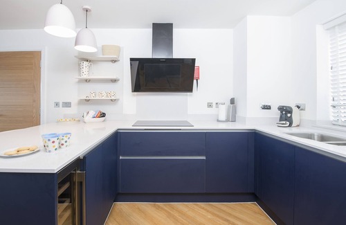 Little Haven Cottage | Lions Head, Holiday Cottage Broad Haven, Sleeps 8, 4 bedrooms, bathrooms
