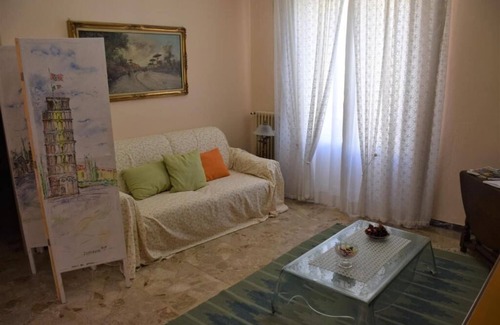 Pisa Apartment | Lisa and Beppe's Lantern/Deluxe Apartment