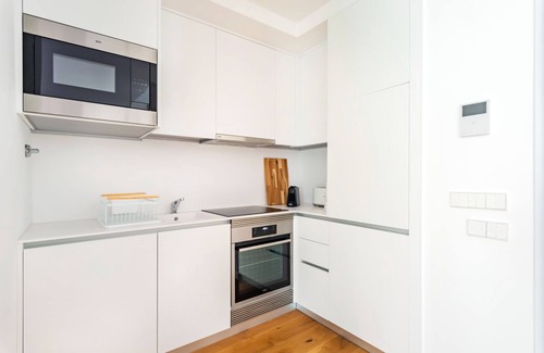 Sao Sebastiao da Pedreira Apartment | Lisbon 20 Modern Flat