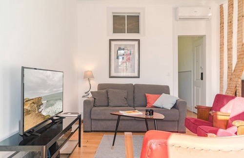 Belem Apartment | Lisbon - Belém 1886 River View; 2Bdr, 2bath