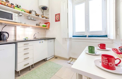 Santo Antonio Apartment | Lisbon Boulevard Apartment