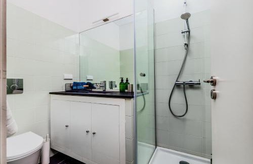 Falca House | Lisbon Casa da Clementina - a Serene Garden Stay