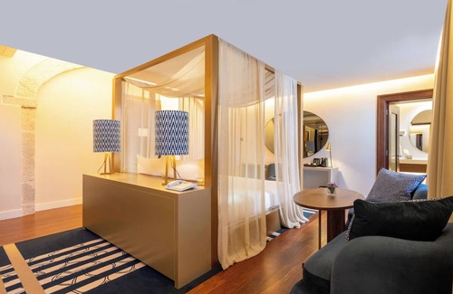 Belem Hotel | Lisbon Hotel | Heritage Suite | Steps from History & Art