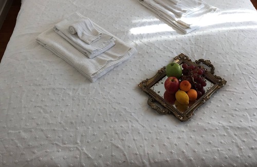 Santos Apartment | Lisbon Secret & Lapa River View Apartment