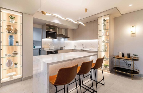 Clifton Apartment | Lisburn On Clifton Beach House - Modern with views