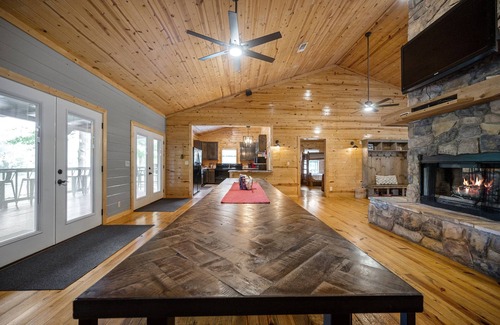 Broken Bow Cabin | Listing Includes Both Riverfront Cabins!