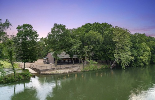 Broken Bow Cabin | Listing Includes Both Riverfront Cabins!