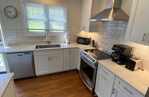 Warren House | Litchfield County Getaway