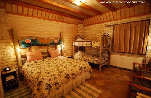 Karpenisi House | Lithos