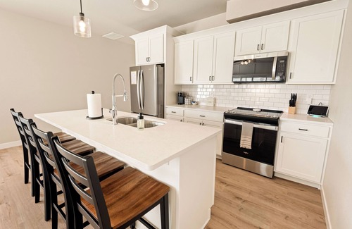 Manhattan House | Little Apple Luxe at Colbert Hills