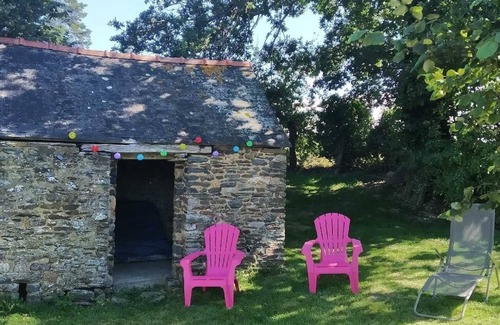 Pleine-Fougeres House | Little bay