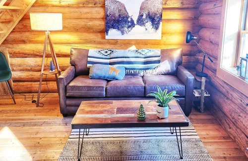 Jardine Cabin | Little Bear Creek Cabin