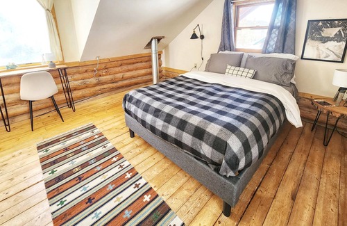 Jardine Cabin | Little Bear Creek Cabin