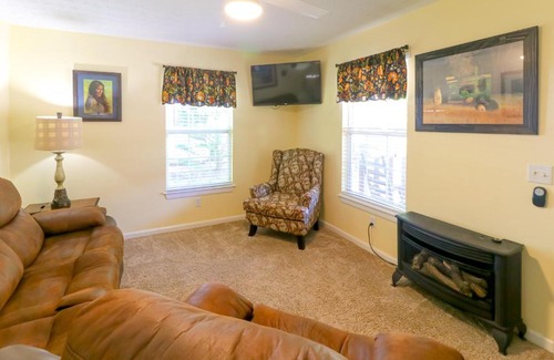 Helen House | Little Bear Retreat 1