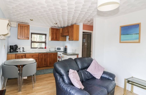 Harleston Cottage | LITTLE BECK COTTAGE, character holiday cottage in Harleston