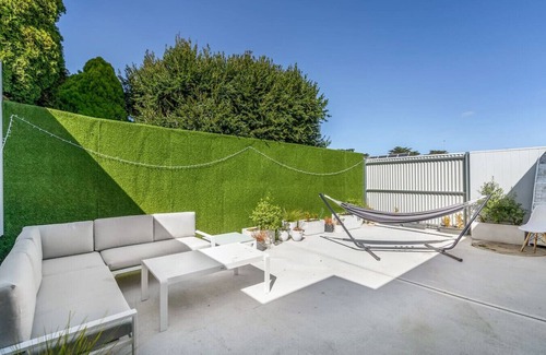 Bellerive Apartment | Little Bell: nestled within the heart of Bellerive