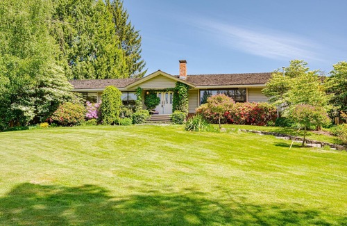 Langley House | Little bit of paridise