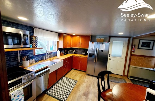 Seeley Lake House | Little Blue Cabin on the Clearwater River!