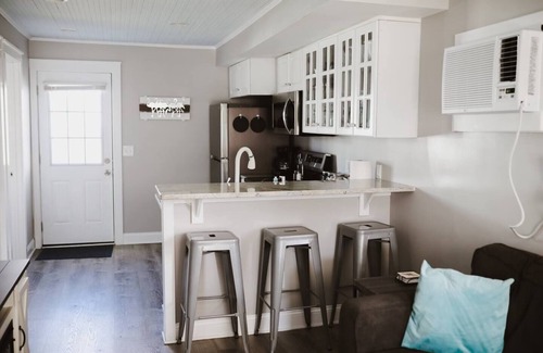 North Carolina Coast Cottage | Little Blue Cottage at CB - 2 Blocks From Beach