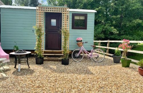 Barnstaple House | Little Bo Peep