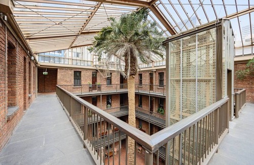 Chinatown Apartment | Little Bourke Street, Melbourne