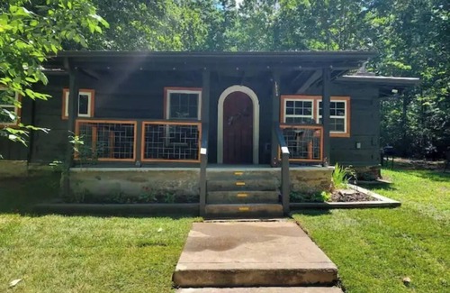 Morganton Cabin | Little Cabin in the Woods