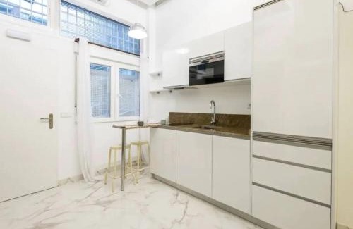 Pueblo Nuevo Apartment | Little Cozy loft Madrid free street parking WIFI Barbadillo Bis