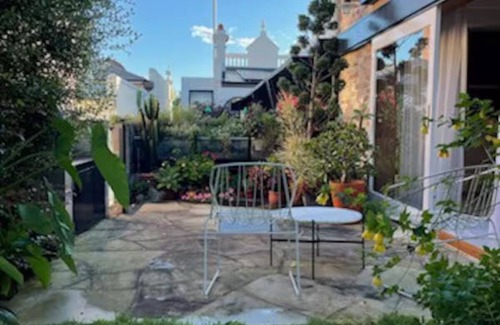 Centennial Park Apartment | Little Edie charming architect designed cottage