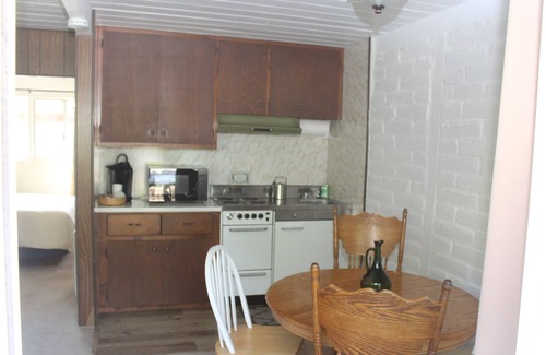 Carmel Valley Apartment | Little European Lodge