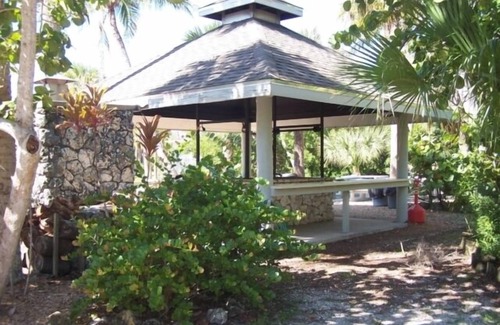 Placida Condo | Little Gasparilla Isle Hideaway Bay gulf bldg. K 2BR 2 ba -Free ferry dock