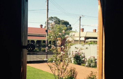 West Hindmarsh House | Little Glory Guest House Circa 1885